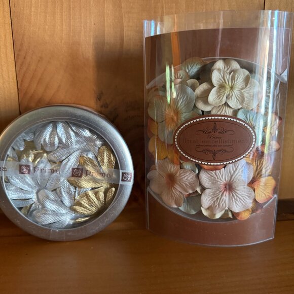 Flower Embellishments Papercrafting/Scrapbooking/Memory Keeping - 14 Containers - Picture 12 of 14